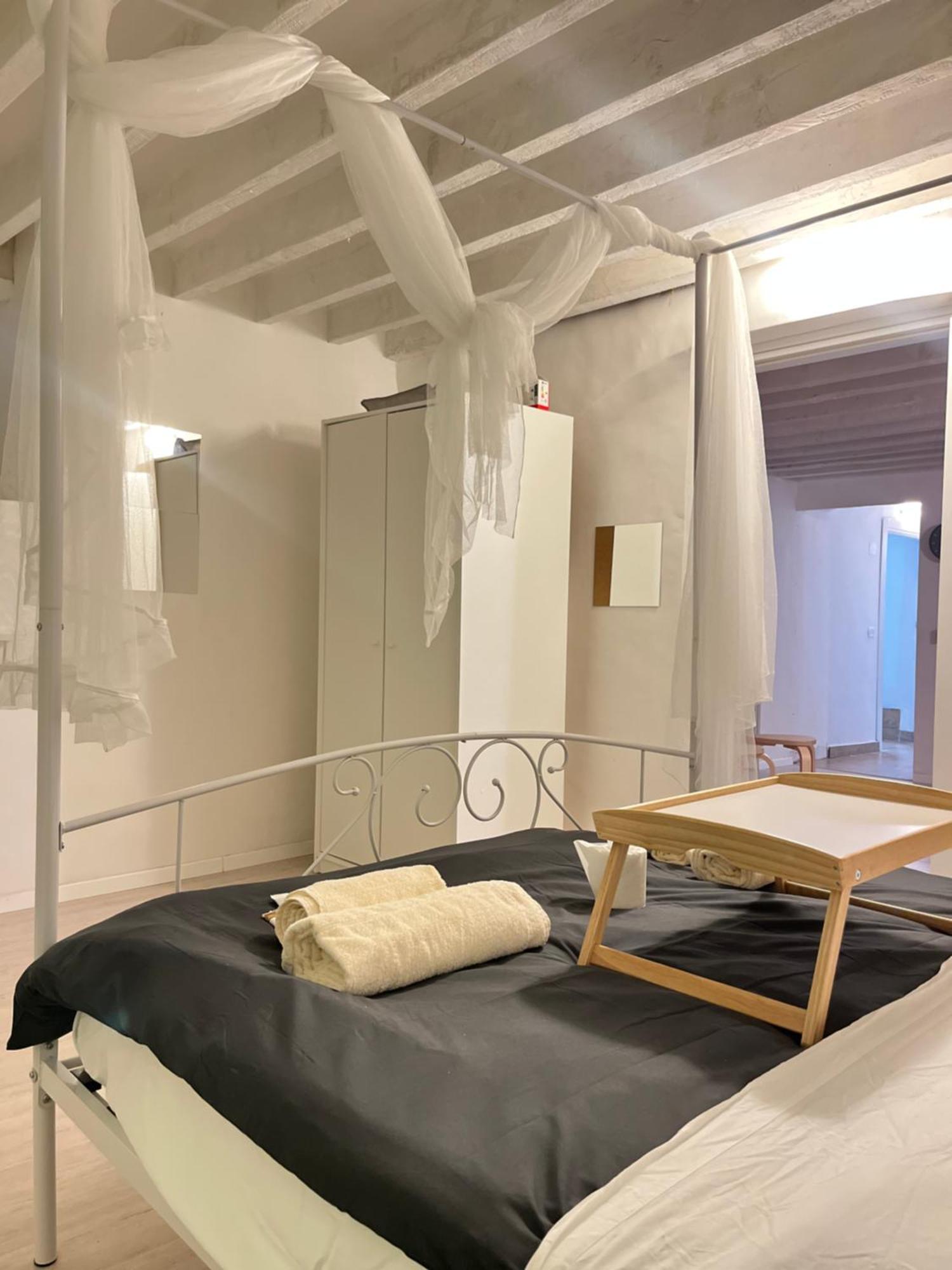 Genova Centro Affittacamere- Bagno In Comune Kültér fotó
